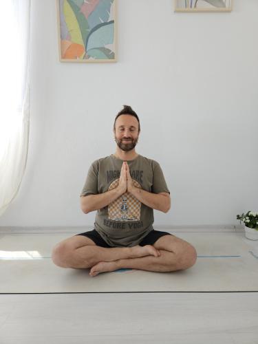 Mindfulness Temeller ve Meditasyon Uzmanlaşma ( 15 Saat Yoga Alliance Onaylı )