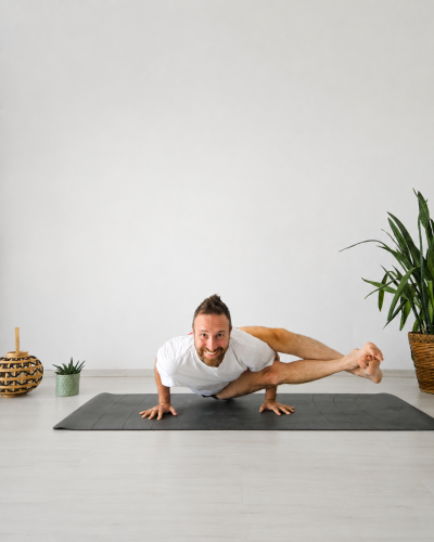 Yoga Yolum Uzmanlaşma Programı 200 Saat Yoga Alliance Onaylı