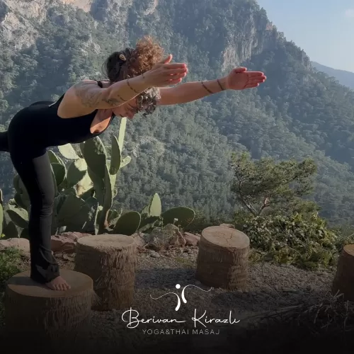 Berivan Kirazlı ile Başlangıç Seviye Ashtanga Eğitimi