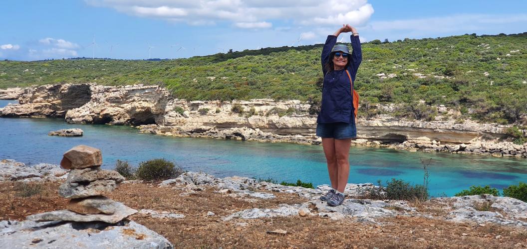 Banu Çadırcı ile zoom üzerinden yoga seans dersleri