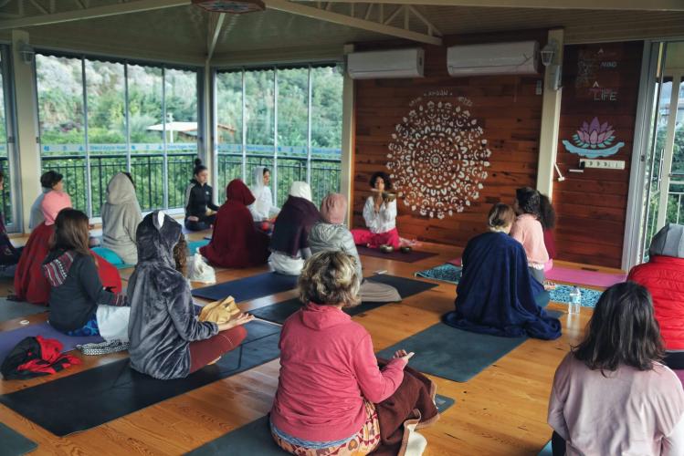 Yeni Yıl Yoga ve Meditasyon Kampı-Burcu ve Özkan Burcu Gönenbaba
