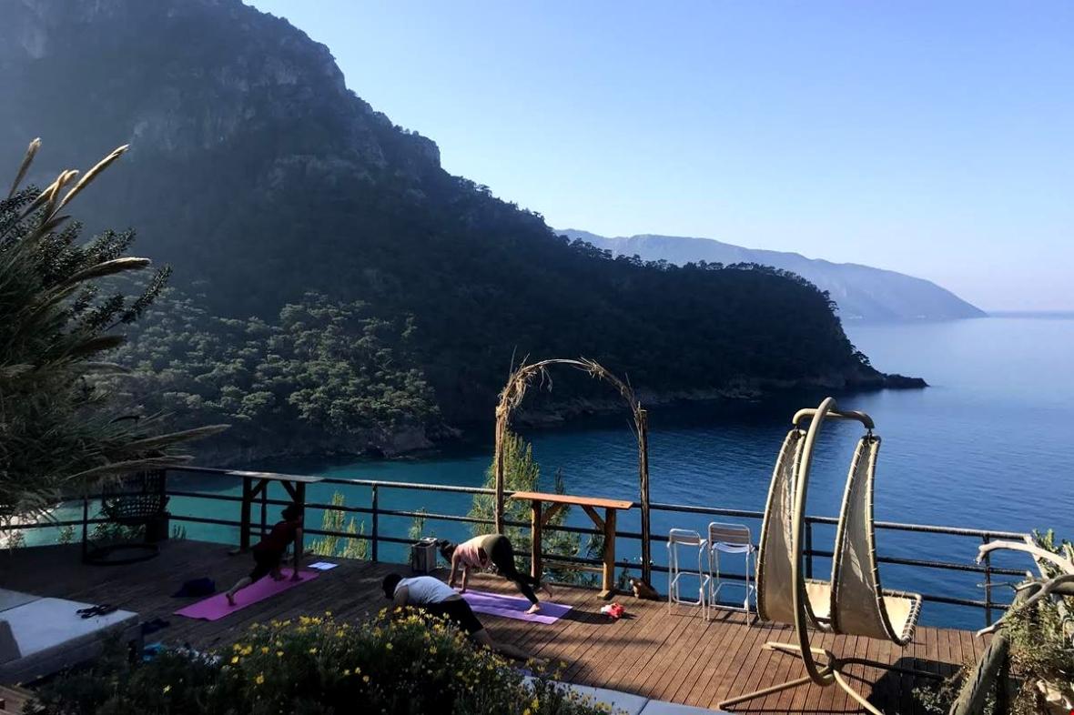 Relax And Enjoy Yoga Kampı Cenk Güldamlası