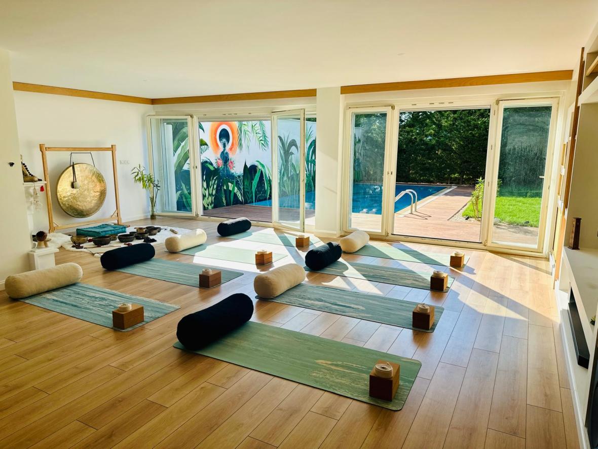 YOGA CO' da Ses Meditasyonu ve Yin Yoga Yolculuğu