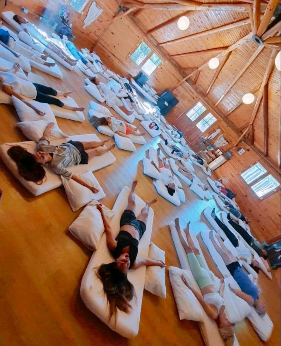 Nefes Dönüşüm Kampı l İlahi Vuslat Sonsuz Aşk Fulwari Ayşegül Atar Nefes Dönüşüm Kampı l İlahi Vuslat Sonsuz Aşk Fulwari Ayşegül Atar