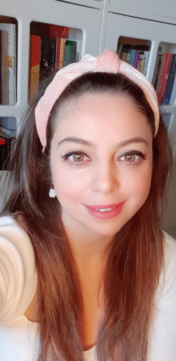 "İçimdeki Karanlık; İçsel Yolculuk ve Dönüşüm" Özlem Derin